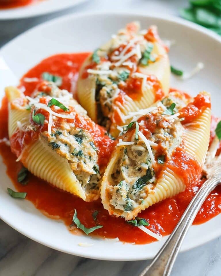 Creamy Sausage and Spinach Stuffed Shells Recipe